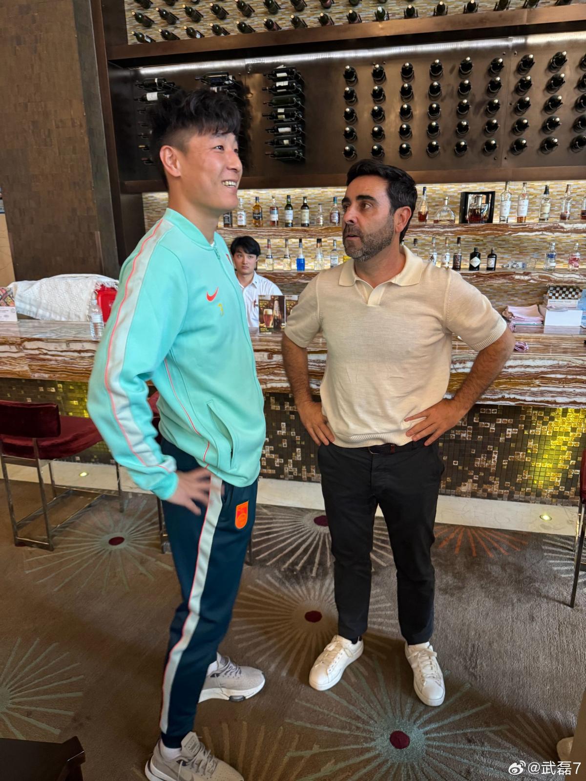 武磊解说西班牙！黄健翔：完全不像解说新人，语言组织和表达极好